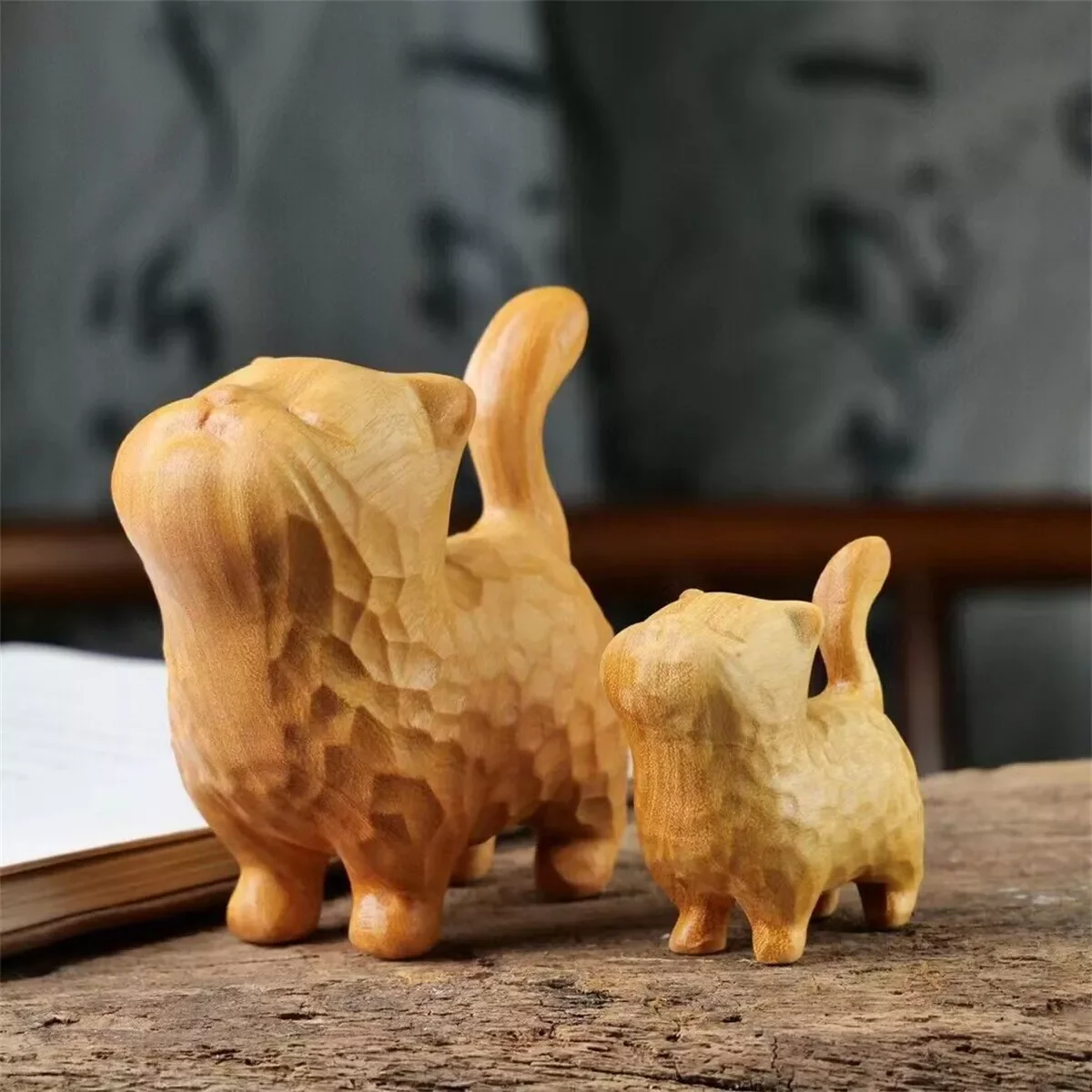 Chinese Hand Carved Boxwood Tsundere Cat Statue Netsuke Desk Decoration