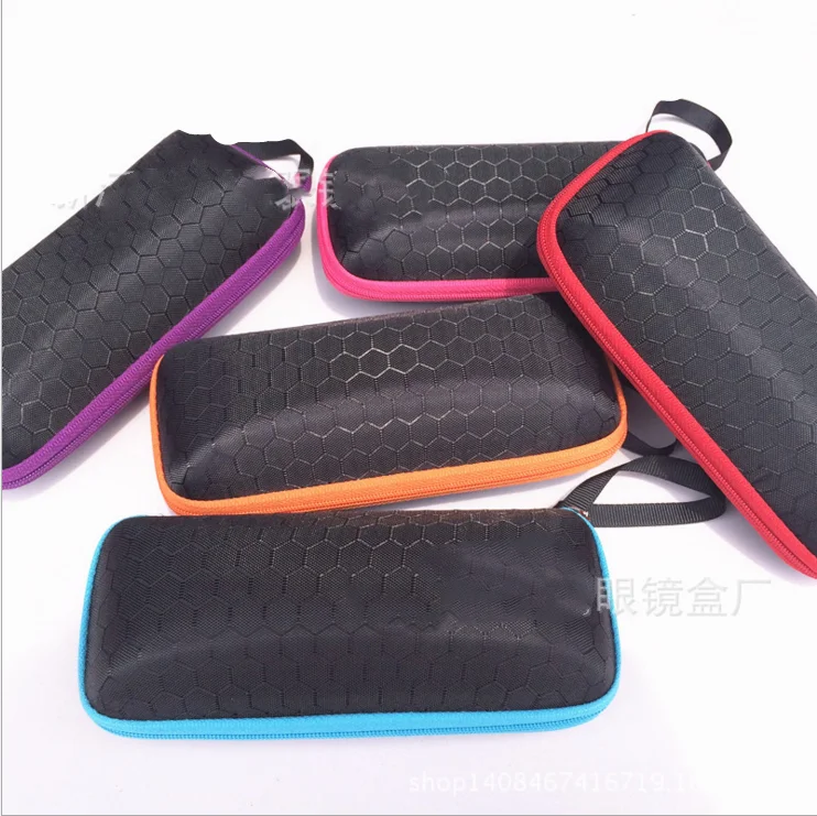 

Black and White color professional sunglasses case