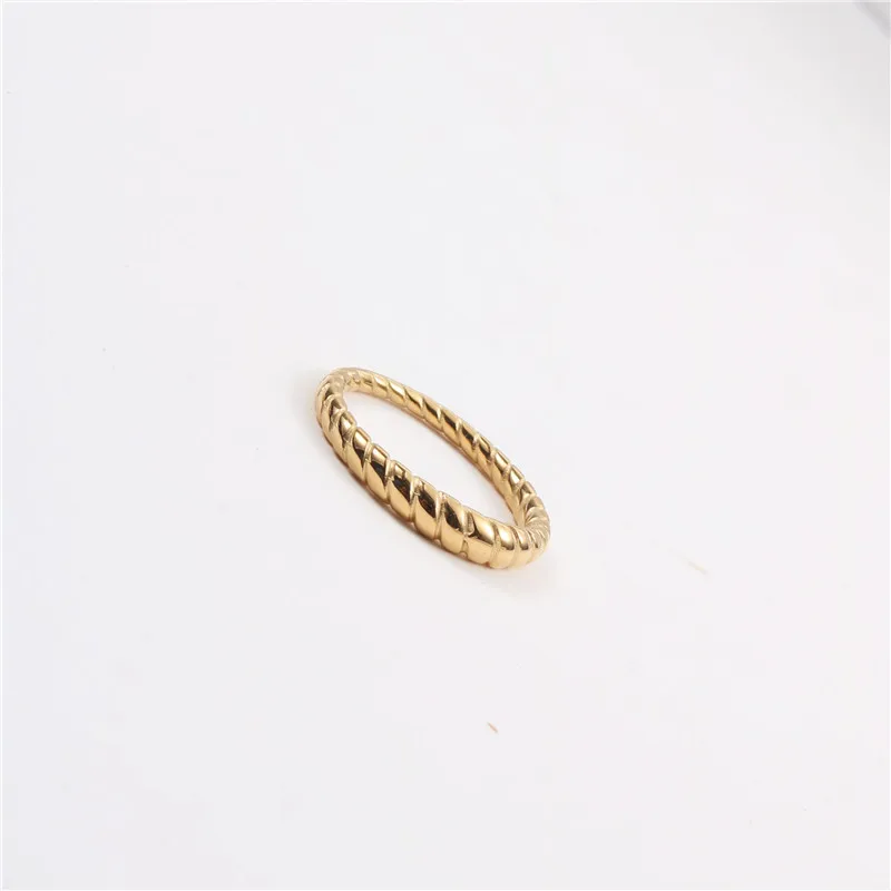 

2021 Jewelry 18K Gold Plated Croissant Rings Women Stainless Steel finger Ring