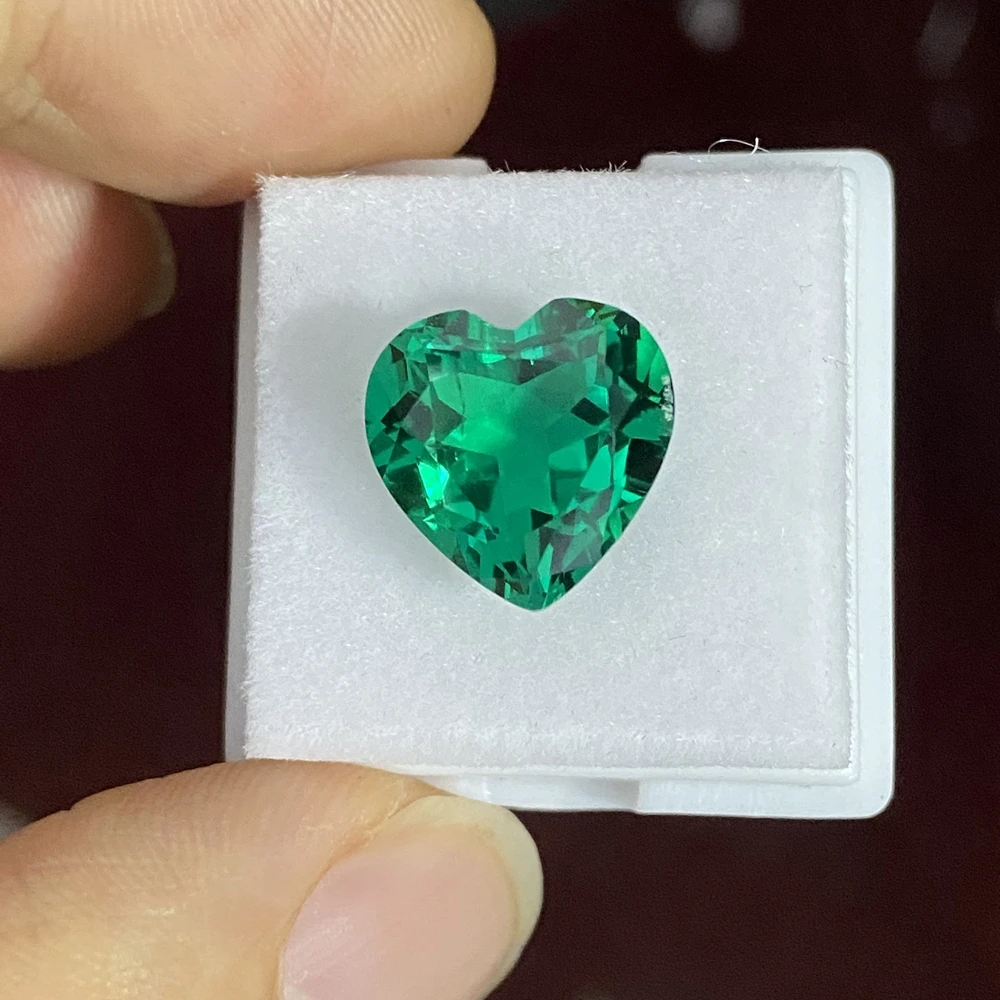 

HQ GEMS Created Emerald 12x12mm 5.5 Carat Hydrothermal Original Colombia Heart Shape Emerald Stone, Green