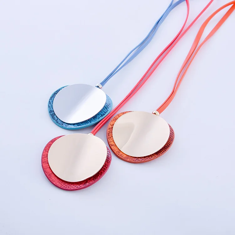 

Top Quality Circle Shaped Leather Metal Charms For Customised Necklace Jewelry