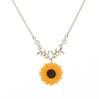 

Fashion Delicate For Women Creative Pearls Jewelry Necklaces Sunflower Pendant Necklace