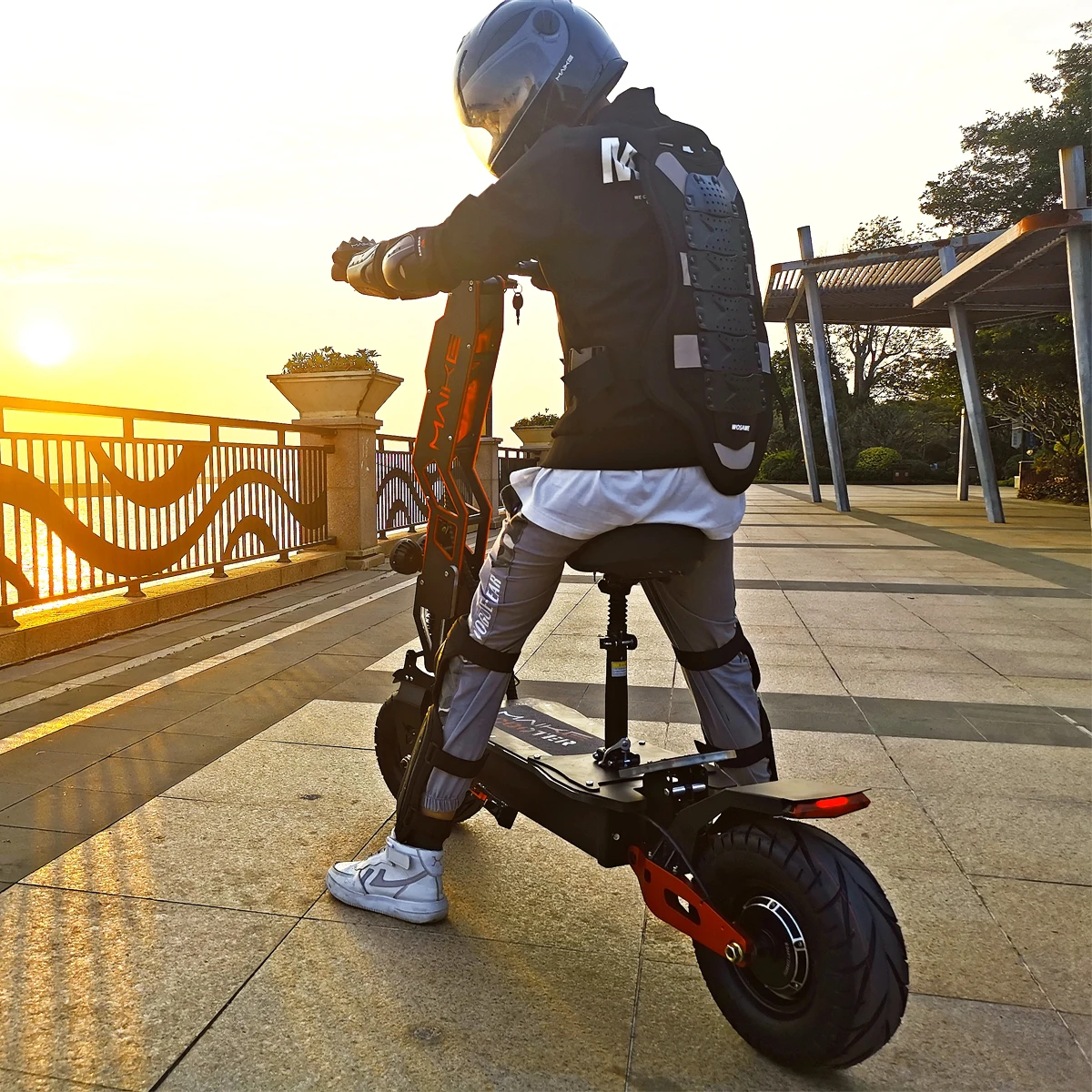 

Maike MKS 13 inch powerful long range 8000W fat tire high speed off-road dualtron thunder electric motorcycle scooters