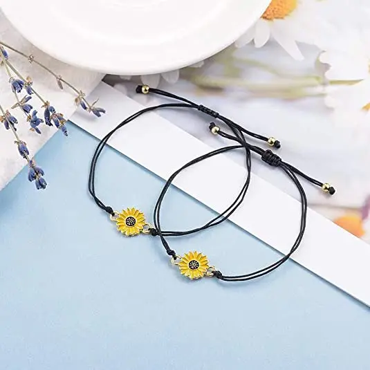 

Factory Wholesale Sunflower Charm Bracelet Adjustable Rope Chain Daisy Wristband Bracelet Accessories Friendship Bracelet