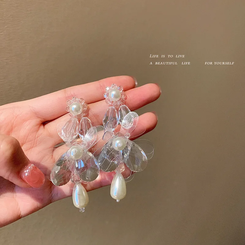 

fashion crystal drop flower earrings resin