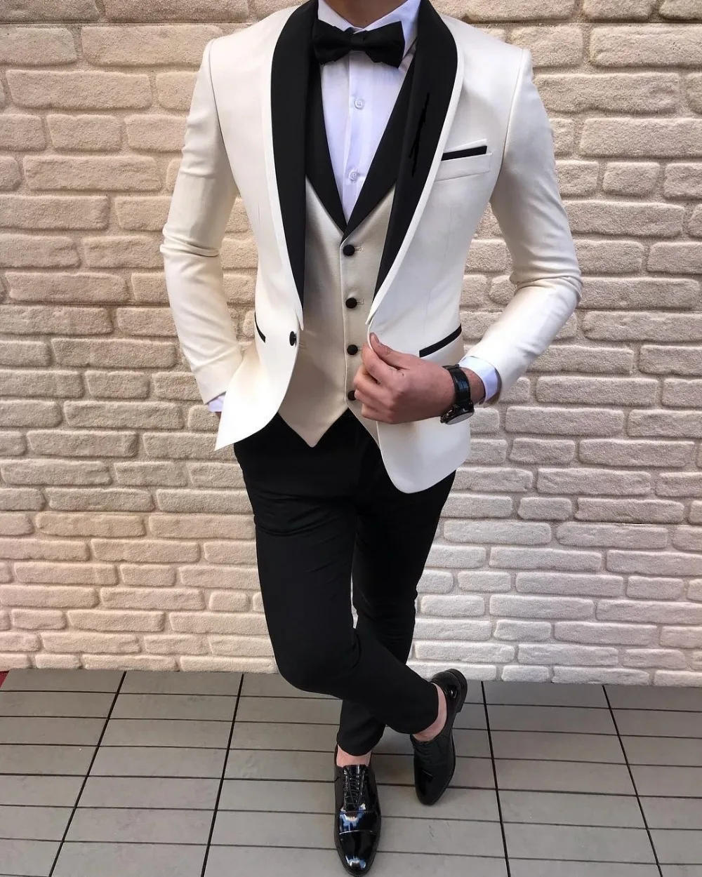 

Men's Suit Formal 3 Pieces Regular Fit Shawl Lapel Solid Prom Tuxedos Wedding Groomsmen (Blazer+Vest+Pants) 2021