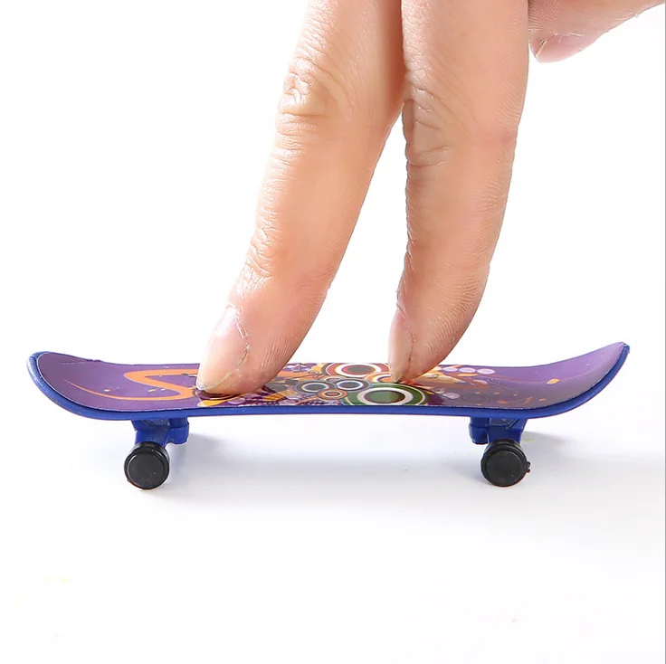 

Creative Fingertips Movement Custom Matte Graffiti Mini Fingertip Sports Scooter Toys Finger Skateboard