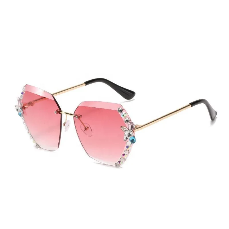 

Irregular Metal Lady Sunglasses Rolling Sun Glasses Metal Frame Diamond Style 2020 Popular Sunglasses, Custom colors