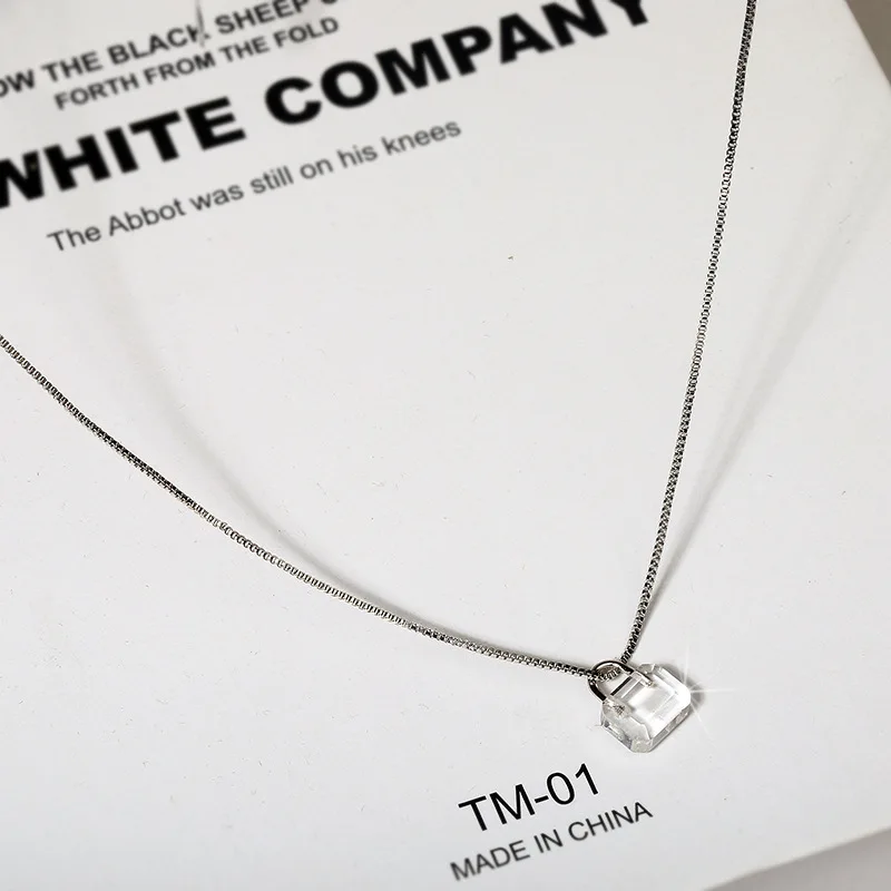 

Fashion Jewelry KYNL0151 Geometric Shine Pendant Necklaces for Women, Silver,gold