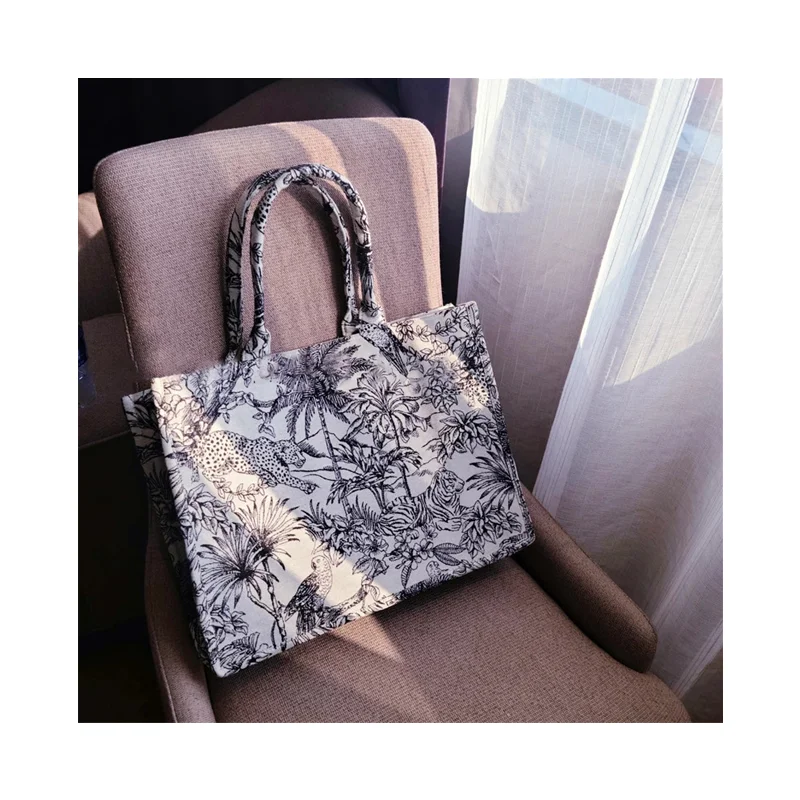 

New Women Luxury Designer Handbag Shopper Fashion Brand Hand Bag Jacquard Embroidery Female Girls Canvas Shoulder Bag