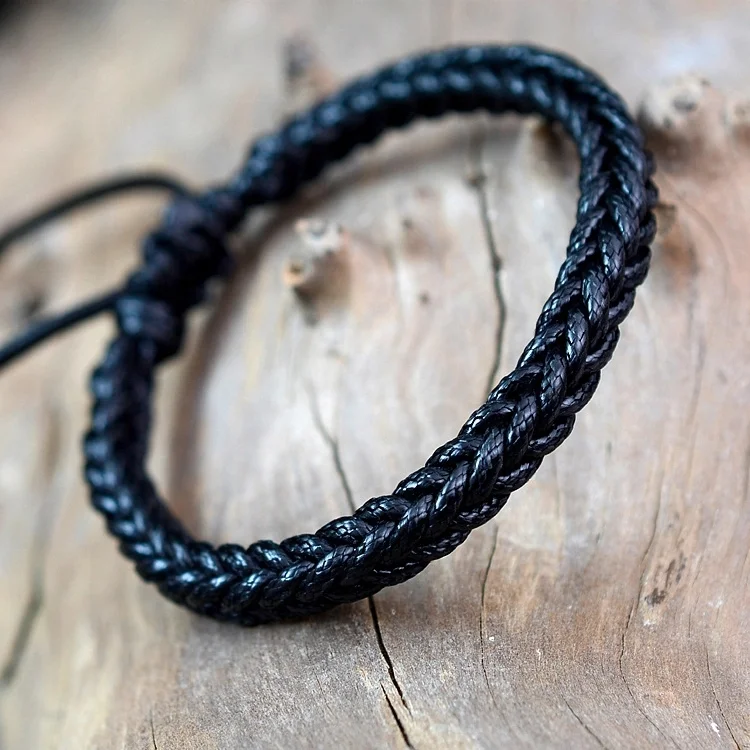 

manufacturer batches hand-woven Euro-American men's bracelet Wax Rope Bracelet outdoor hand rope for men, Picture shows