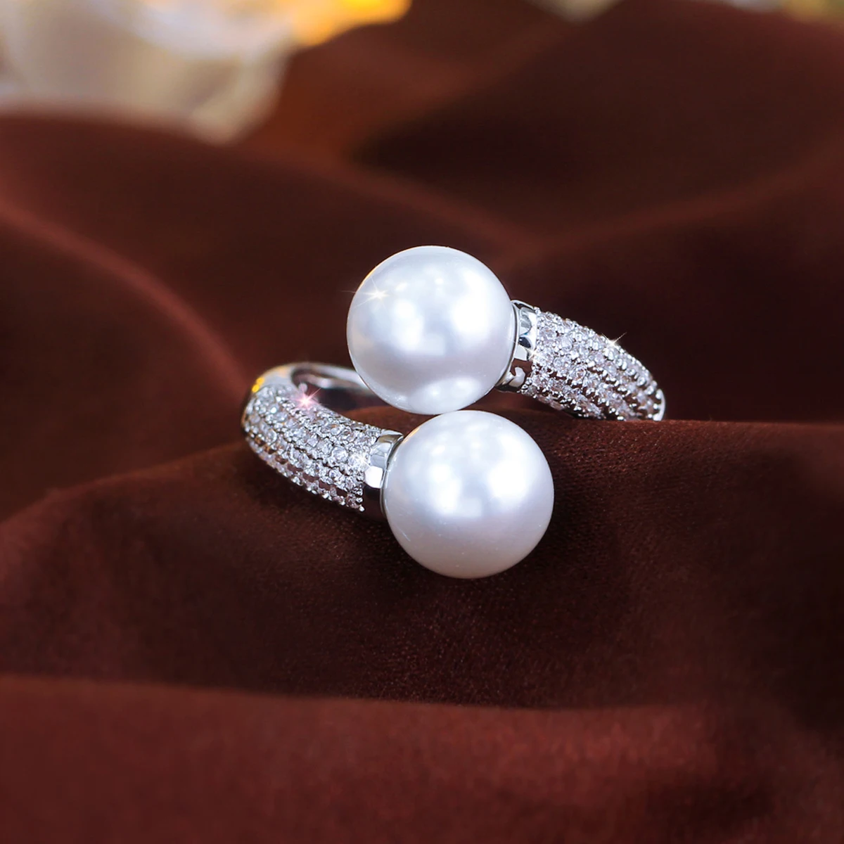 Adjustable Shiny Cubic Zirconia Paved Double Big Pearl Finger Rings for Women Party Engagement Anniversary Weeding Jewelry