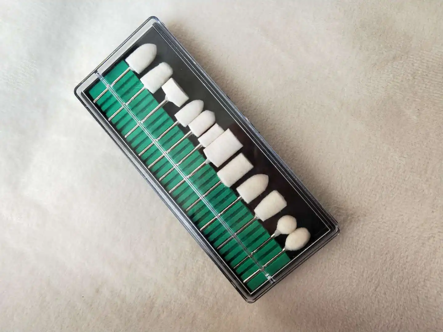 10715468283_1988451704