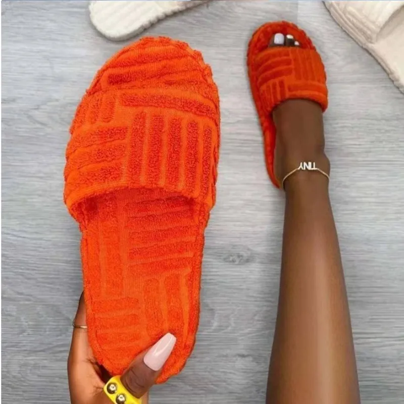 

2021 Soft Comfort Winter New Zapatos Custom Fur Famous Brand Platform Fashion Fur Winter Women's Toweling Slides Slippers, Picture shows