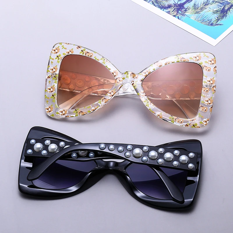 Fashionable Bow Triangle Flower Pearl Printed Temple Women Sunglasses