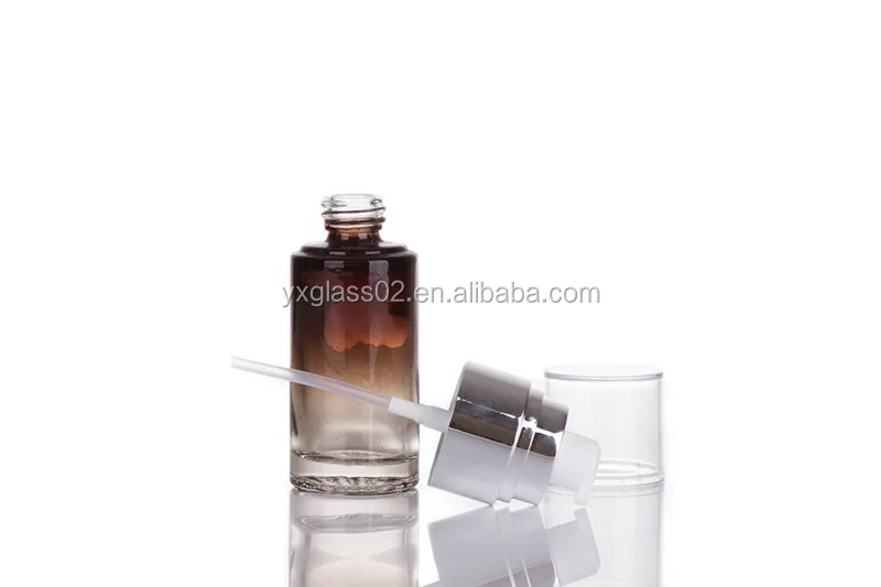 Luxury Cosmetic glass bottle set -- skincare container manufacturer-- new style design with pump&spray&gold/aluminum cap supplier