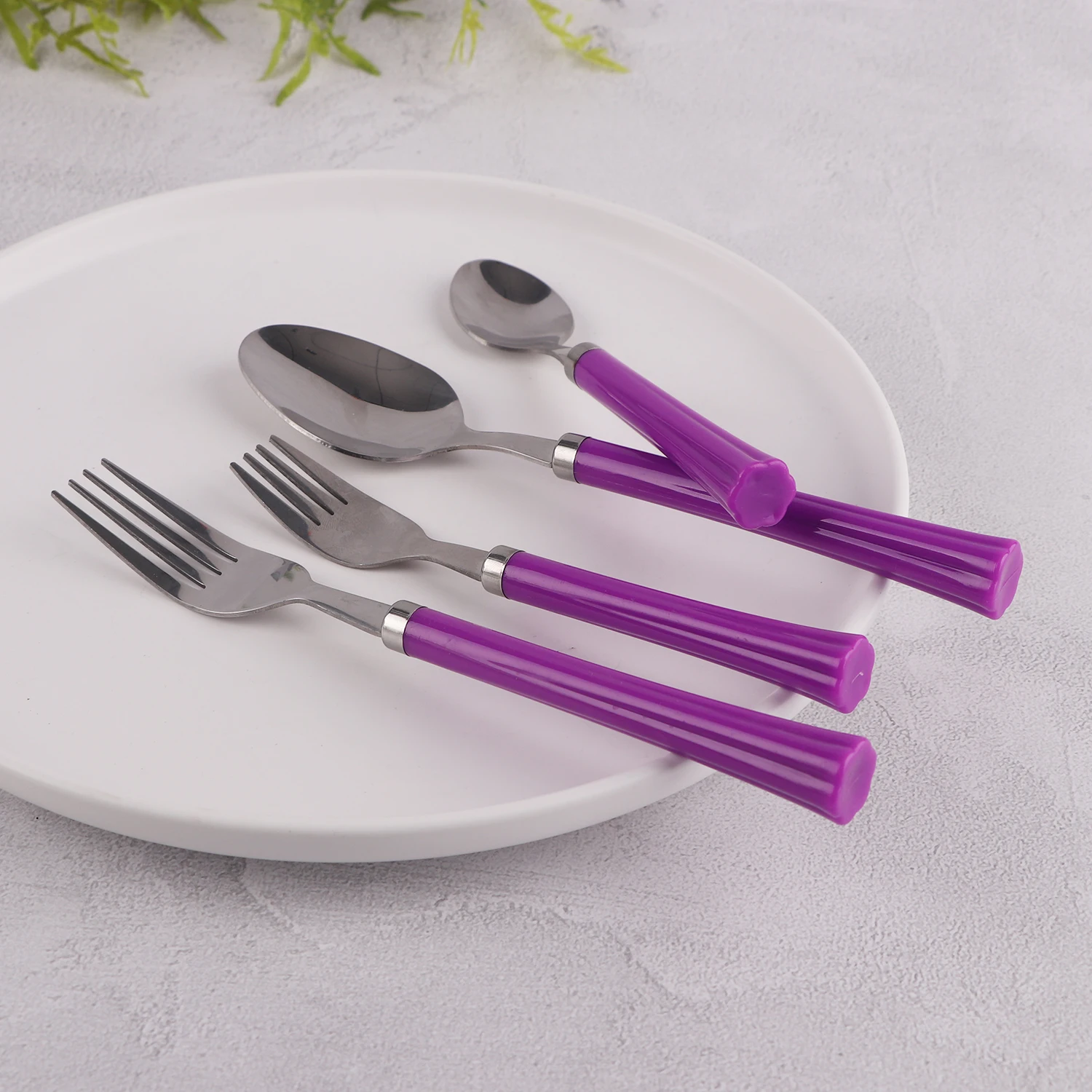 

China full set of fork spoon knife with black plastic handle machine polish stainless steel restaurant cutlery