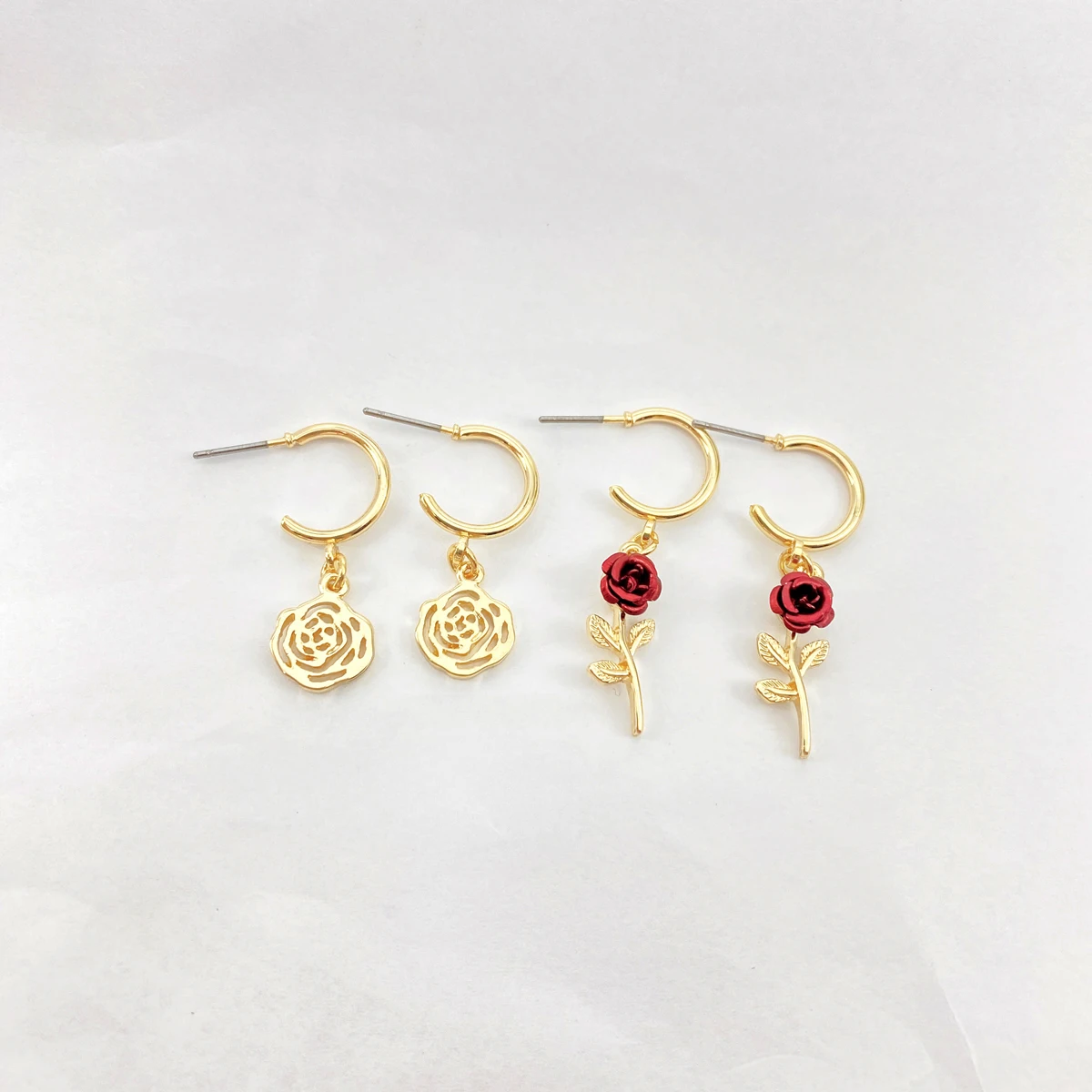 

European and American popular earrings simple beautiful hollow metal flower earring set