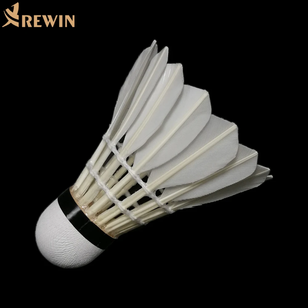 

Pro 504 Cheap Hot Selling Duck Feather Badminton Shuttlecock Made in China