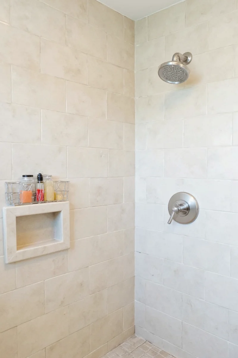 Stylish Family Shower Area