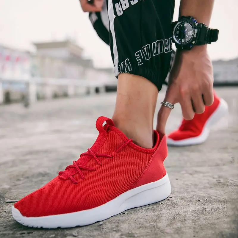 

fashion New sports shoes for men low price zapatillas male running lightweight designer shoes men`s casual sports shoes sneakers
