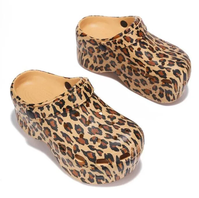 

Wholesale fashion women's sandals thick-soled beach shoe covers foot hole shoes large size platform heel sandals, Picture