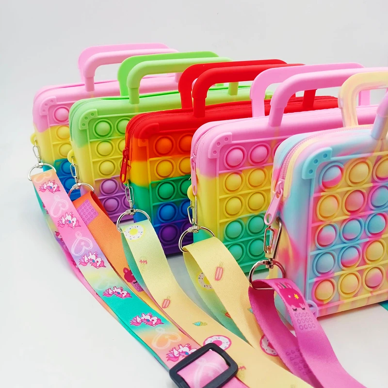 

Wholesale New Fashion Kids Push Bubble Silicone Bag Fidget Popping It Toy Shoulder Hand Bag Silicone Zipper Pencil Pop It Purse, 5 colors