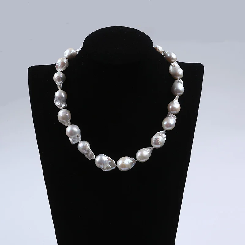 

freshwater pearl jewelry necklace with sterling silver clasp, White