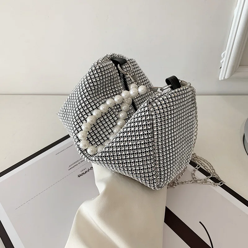 

Wholesale Fashion Designer Chain Ladies Diamond Crossbody Shoulder Handbags Small Bling Luxury Women purses and handbags, 2 colors