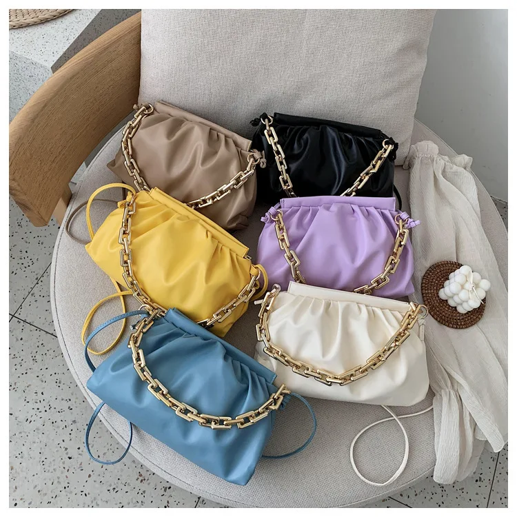 

2021 new women's underarm handbag thick chain wrinkle portable shoulder bag purse