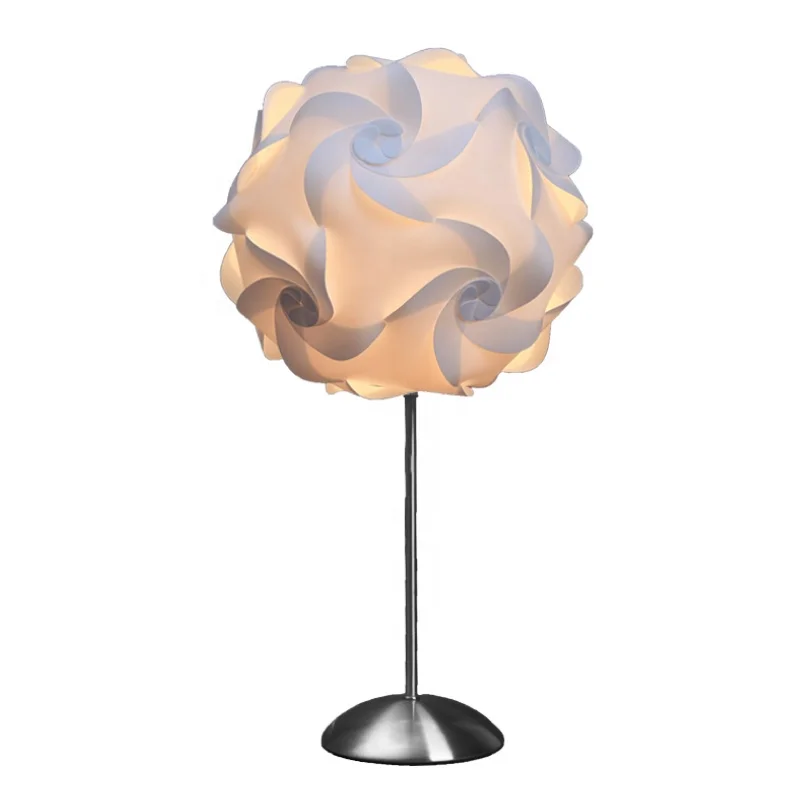 简单而优雅的圆形阴影时尚台灯用于阅读客厅咖啡店办公酒店