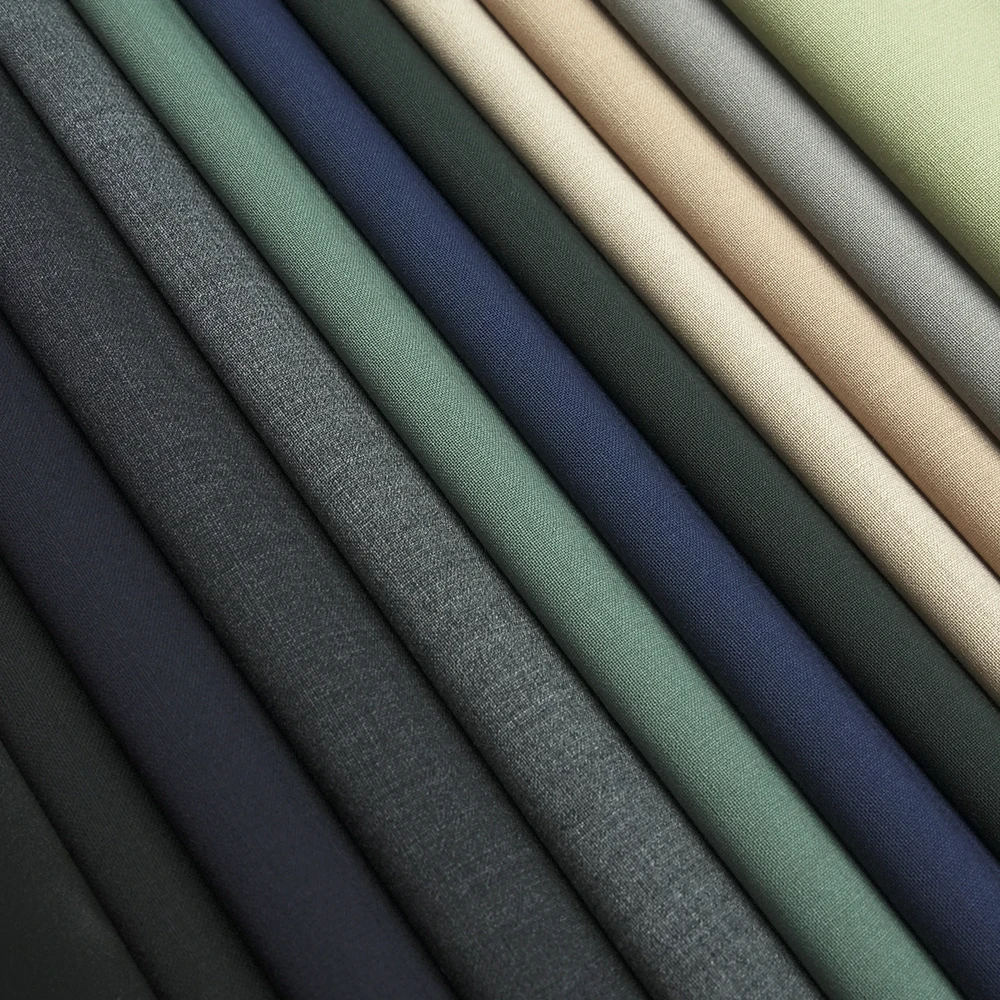 Gentlemanly STOCK Worsted Merino Wool Fabric Blend Italian Suiting Wool Fabric for Men's Suit Garment