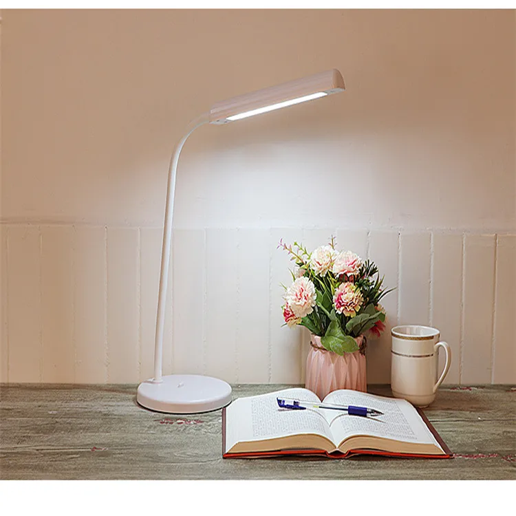folding  portable rechargeable LED office lamp eye-pro led desk lamp