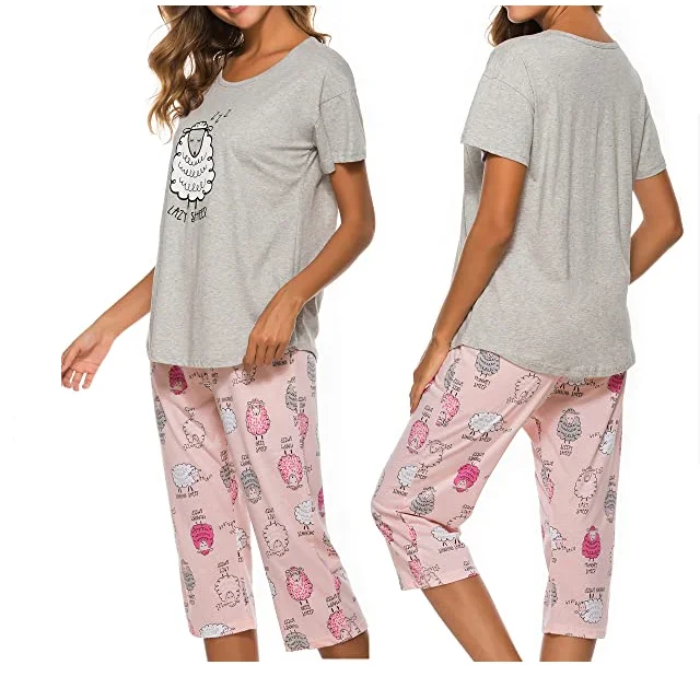 

Hot Sale Autumn Stretch Comfortable Women's Pajamas Set Casual Short Sleeve Top and Capri Pants Knit Pj Sets