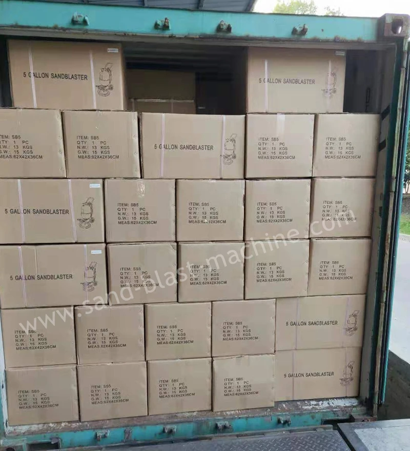 container loading_.jpg