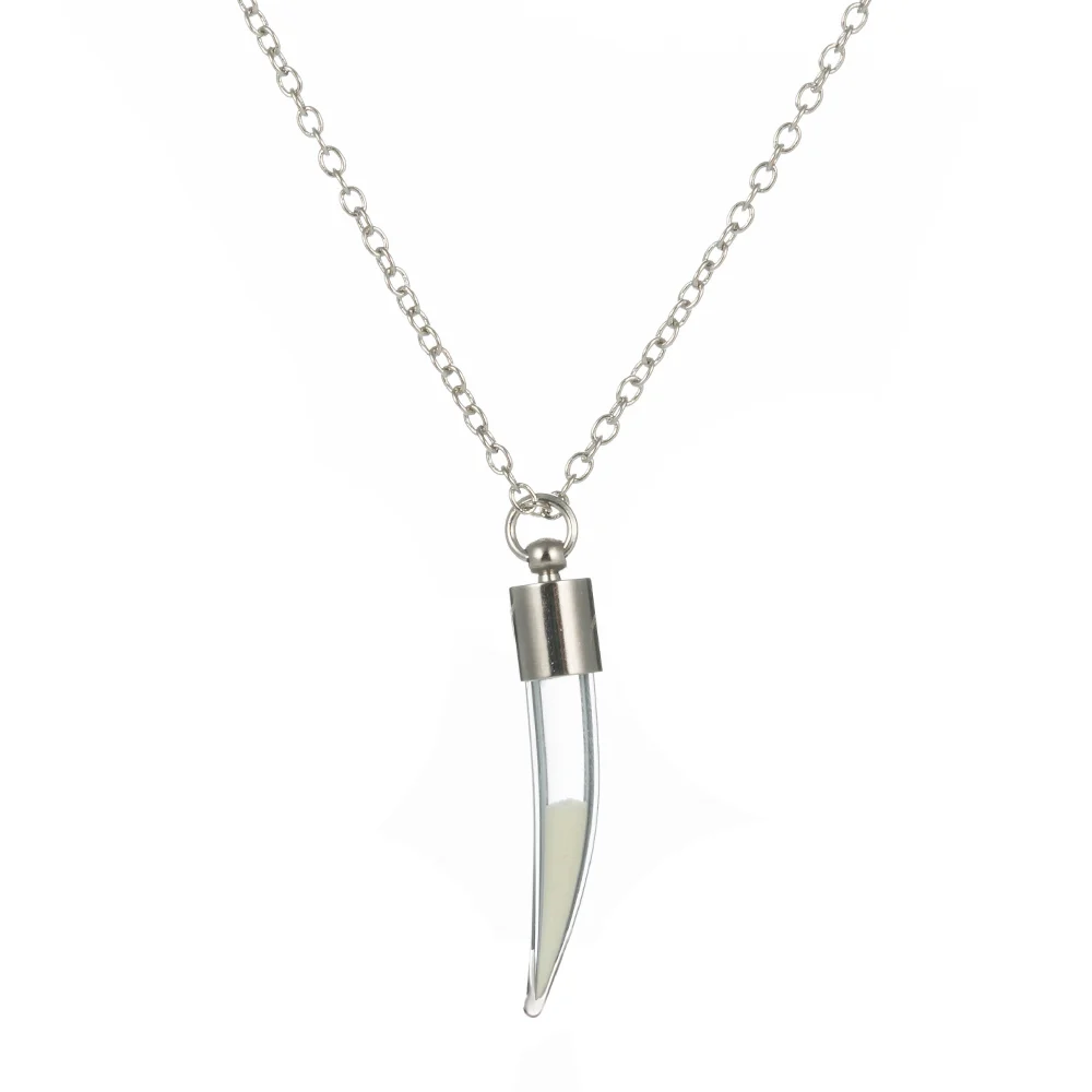 

Creative Design Of Pepper Noctilucent Pendant Necklace 4 Colors Optional Women Fashion Jewelry