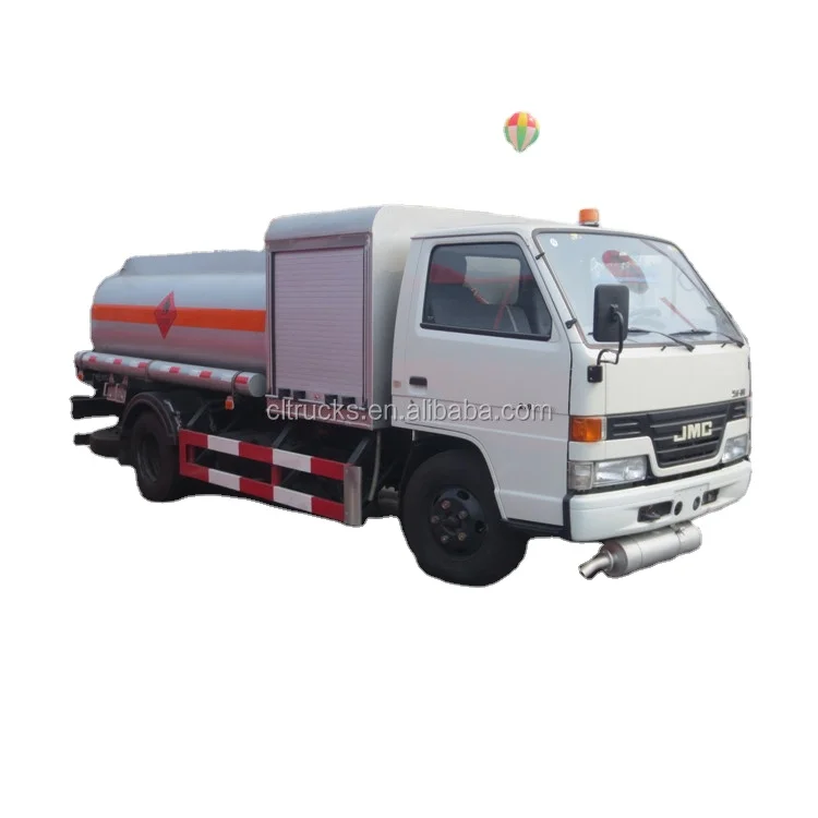 Small fuel tanker 5000 liters gas refuel truck with gas dispenser
