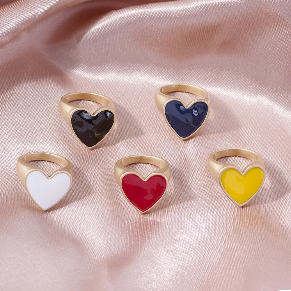 

2021 Romantic and Cute Small Heart Shaped Rings for Valentine's Day lover gifts for girls, 5 colors