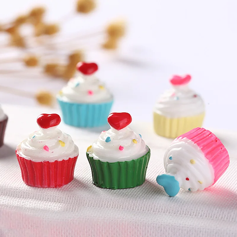 

kawaii style colored flat back 3d miniature heart pattern cupcake simulation food resin charms for bag keyring