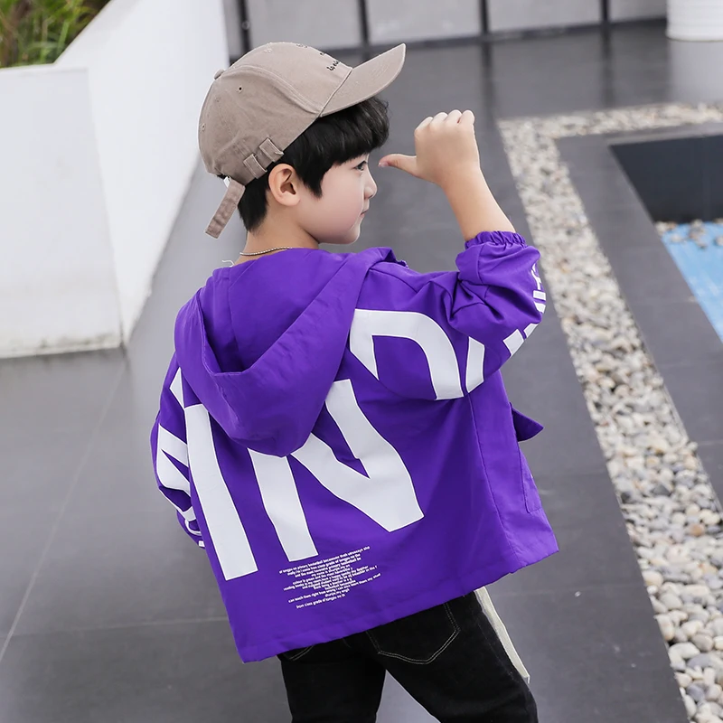 
High quality boutique fashion design boys jacket 100%polyester printed hooded pink kids windbreaker jacket 