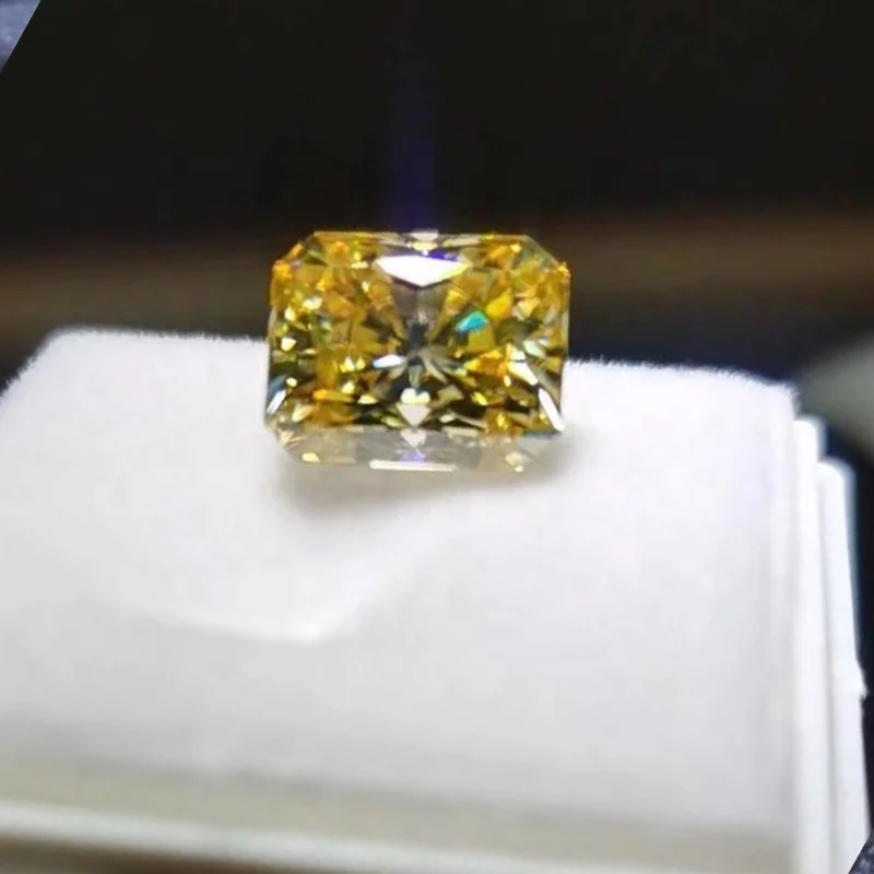 Fancy shape DVVS loose Moissanite 1ct-4ct Golden Yellow GRA Radiant emerald heart oval moissanite diamond for jewelry making