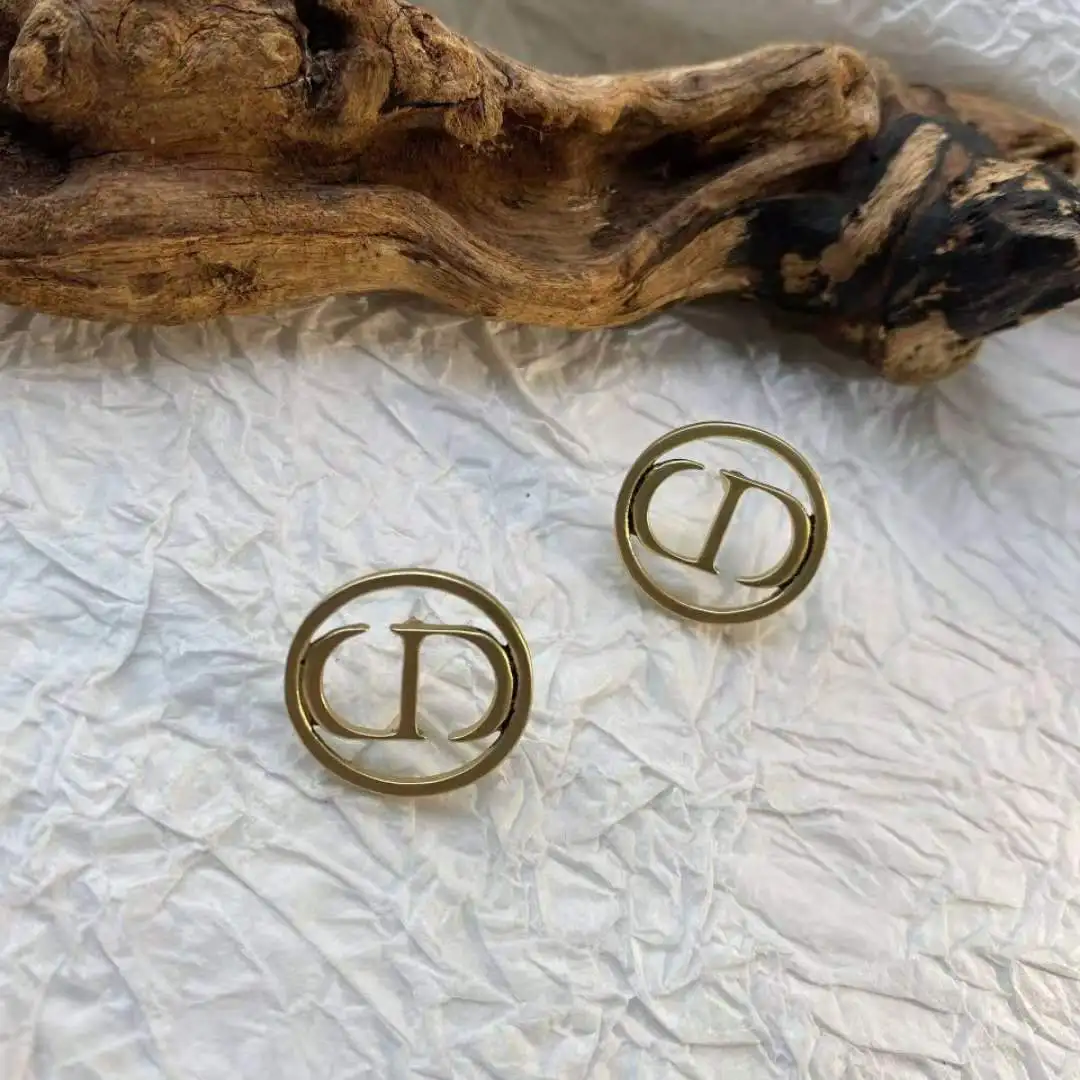 

Newest Design Retro Round ABCD Letter Ear Stud Hoop Luxury Earrings