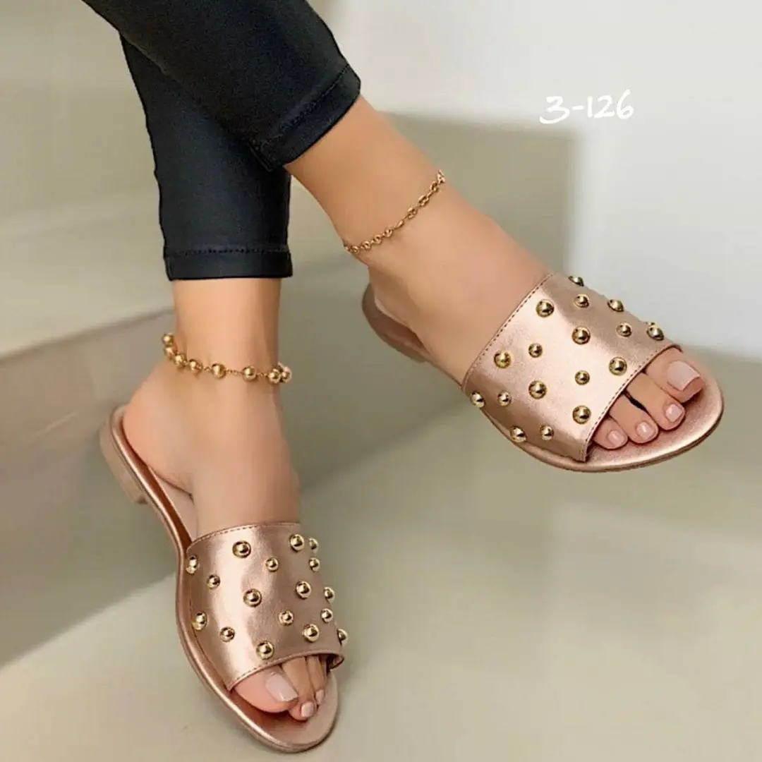 

Women's slippers summer 2020 flat bottomed outdoor slippers 40-43 open toe metal decorative women's shoes drop shipping, Black, gold