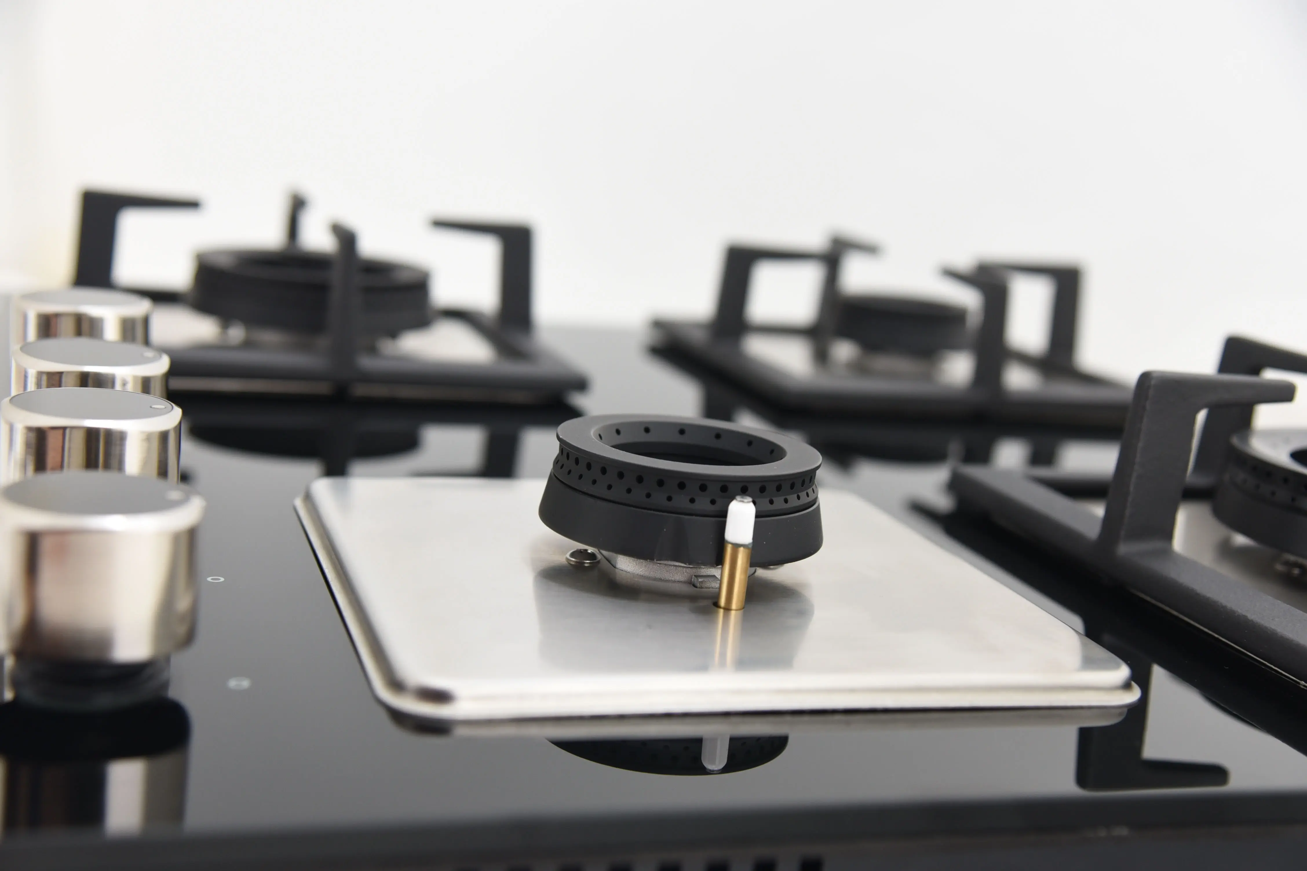 厨房智能4燃烧器燃烧器玻璃顶盖,易于清洁燃气灶