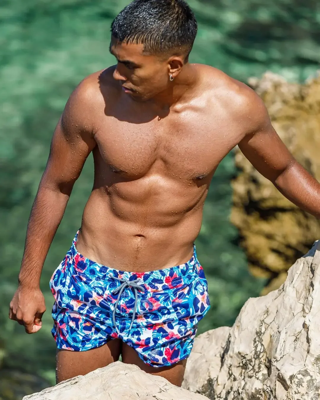 New Design Custom LOGO Print Swim Trunks Polyester Fabric Men Beach Shorts Cool Board Shorts Swimsuit Men