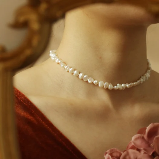 

Luxury Natural Pearl Beads Necklace Choker Irregular Pearl Necklace 18K Gold Handmade Stylish Designer Women Jewelry Necklace