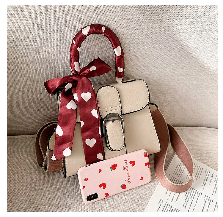 

Autumn and winter 2021 new updated elegant easy matching scarves top handle women fashion handbag