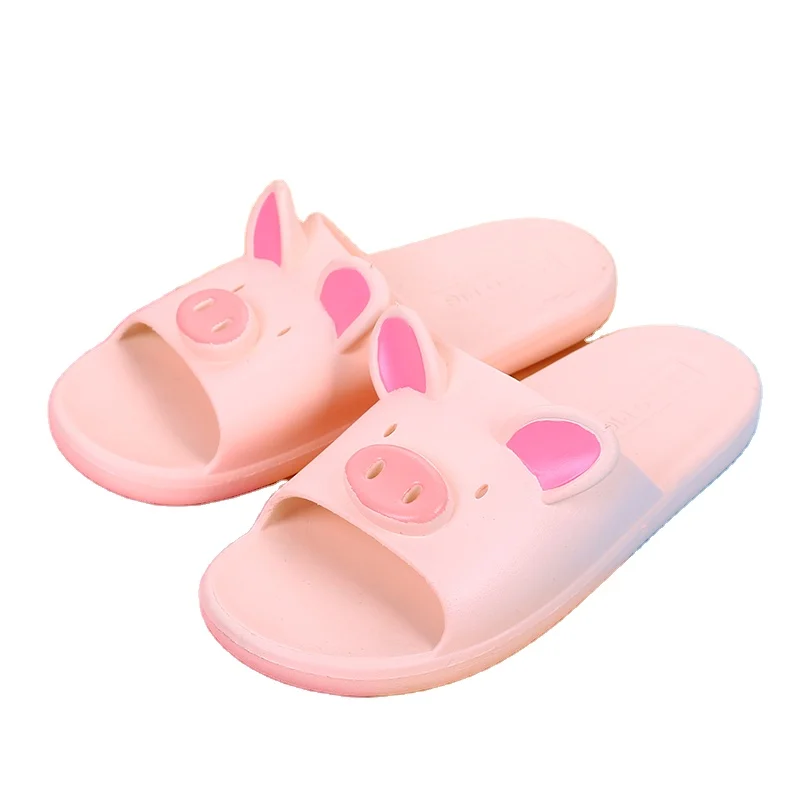 

Pig cartoon design house slippers Cute outdoor slippers women
