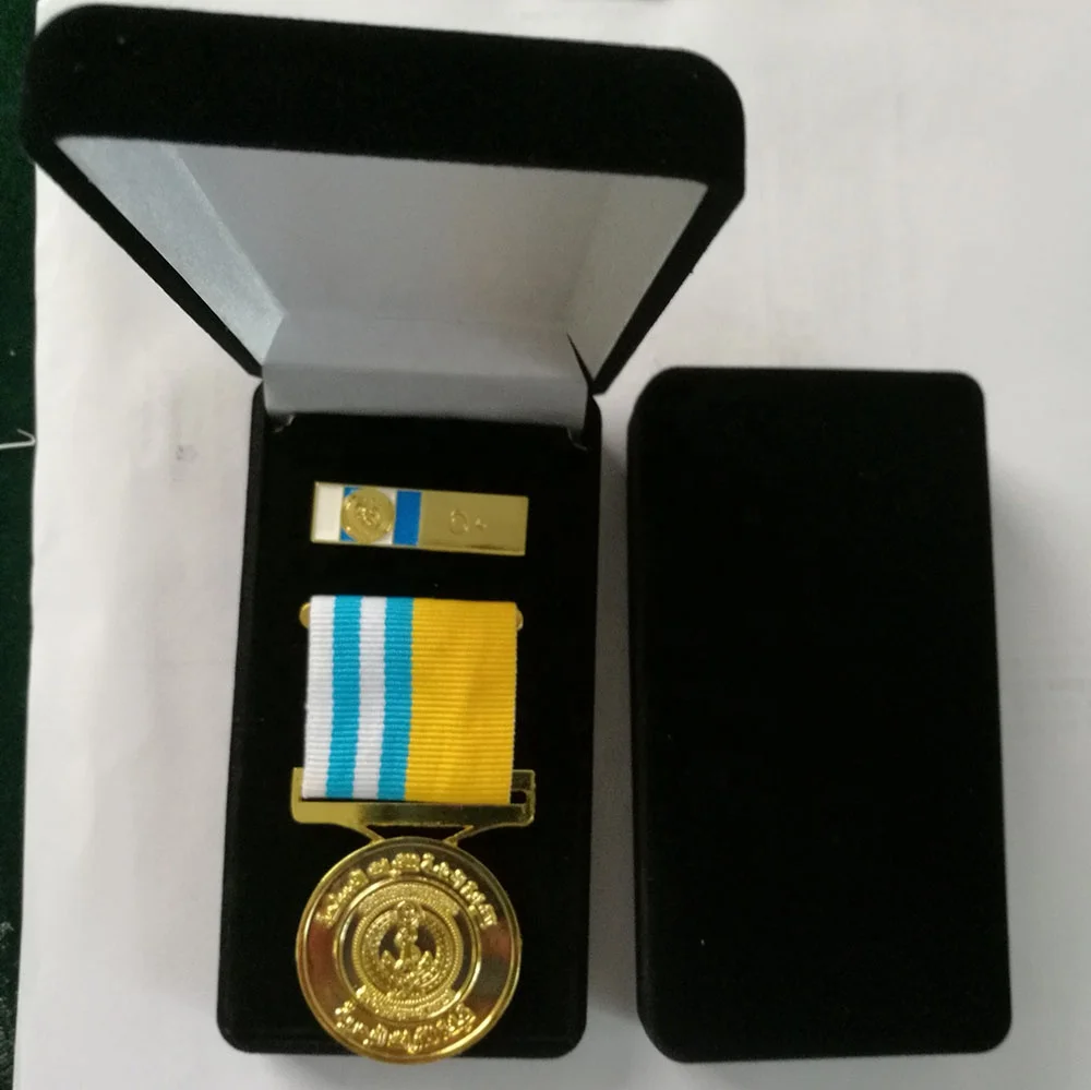 Campaign Mini Medal with gift box.jpg