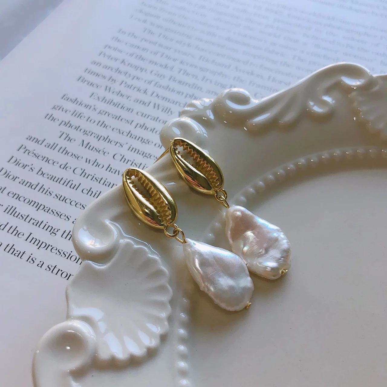 

925 sterling silver metal shell baroque pearl drop earrings, Gold plated